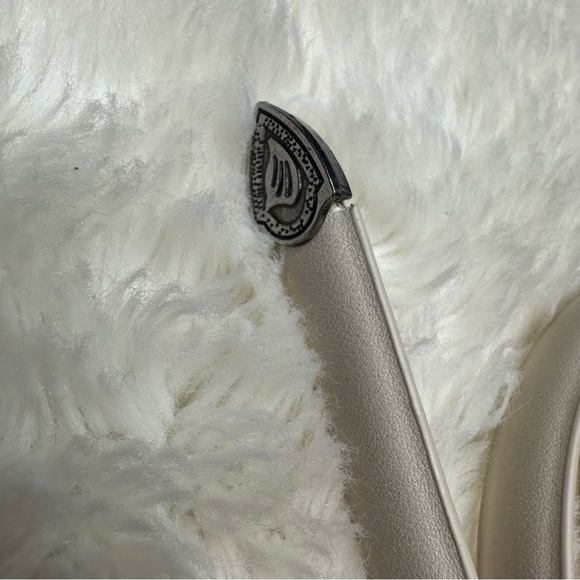 Belt Thin White - Picture 5 of 16